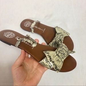 Jeffrey Campbell | Snakeskin Print Bow Flats